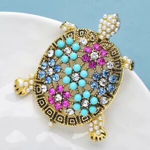 Vintage Turtle Gold Colorful Rhinestones & Pearls Brooch
